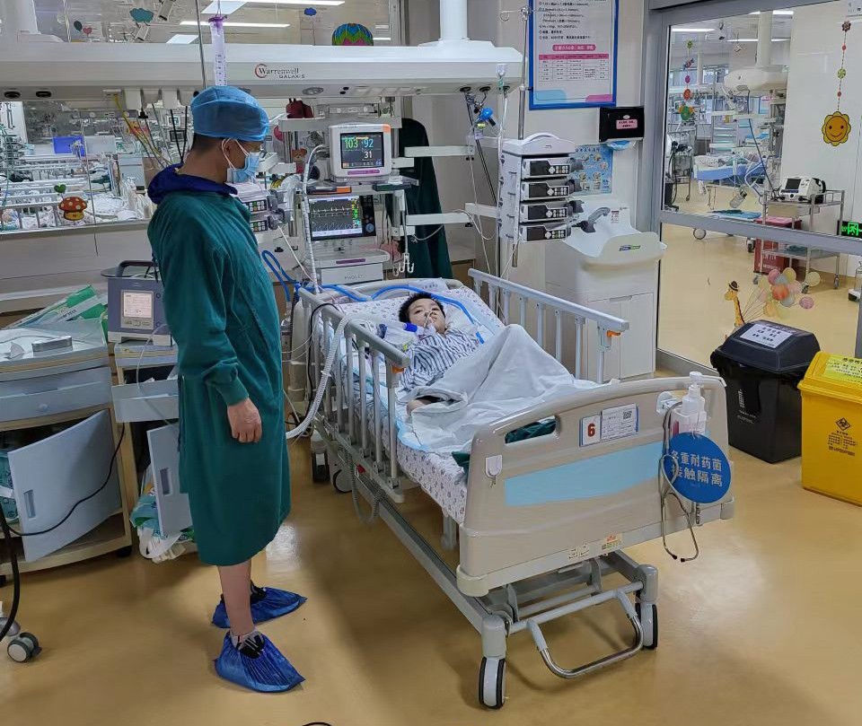 遂溪县跨省救护车出租公司