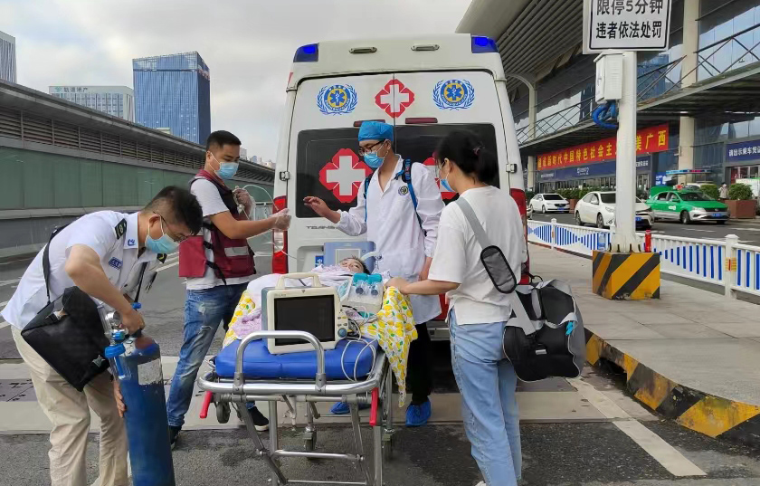 遂溪县救护车出租公司